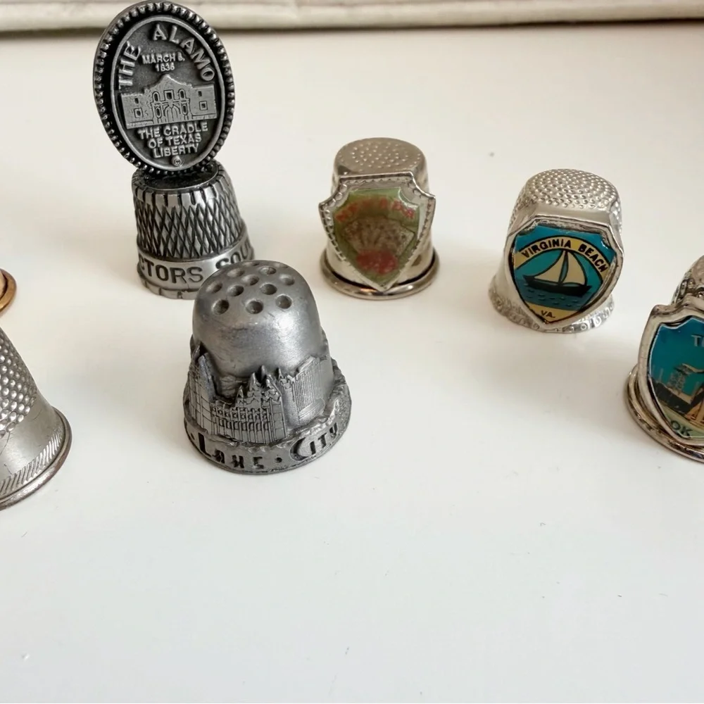 Vintage thimble lot.